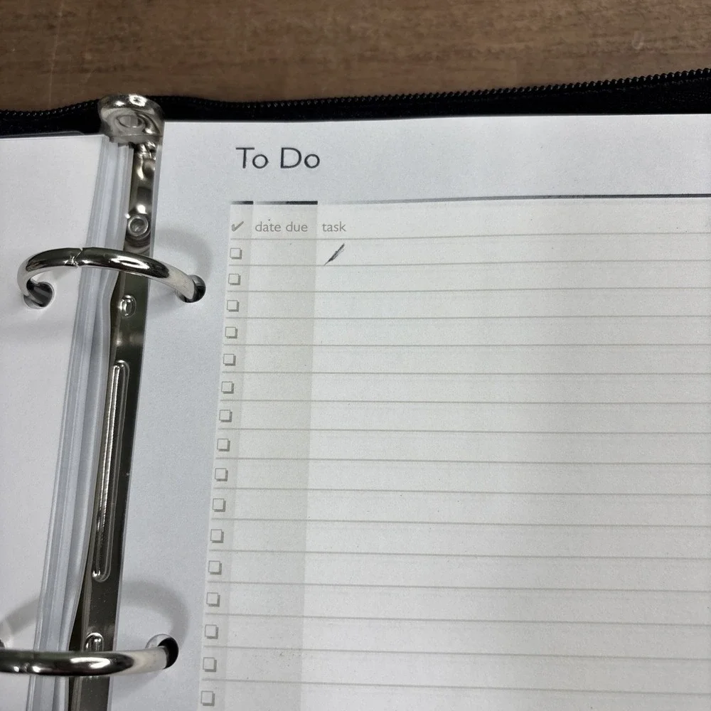 Plan Ahead Faux Leather Zipper 3 Ring Day Planner 10.25